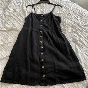 Universal Thread button-front mini dress 🖤